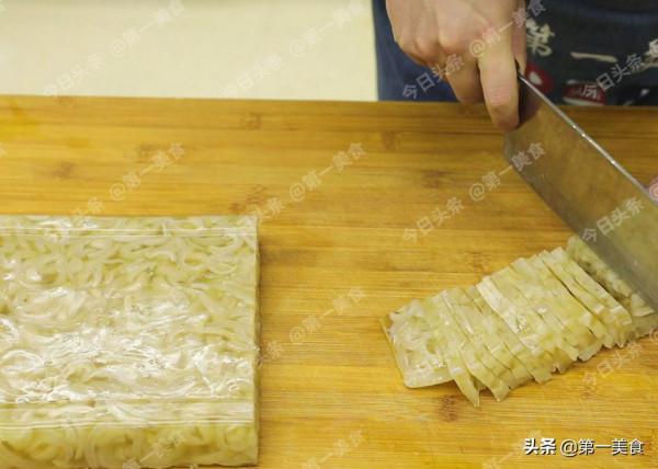 過年必吃的4道硬菜，提前做好，吃時熱一熱，越熱越香，省事