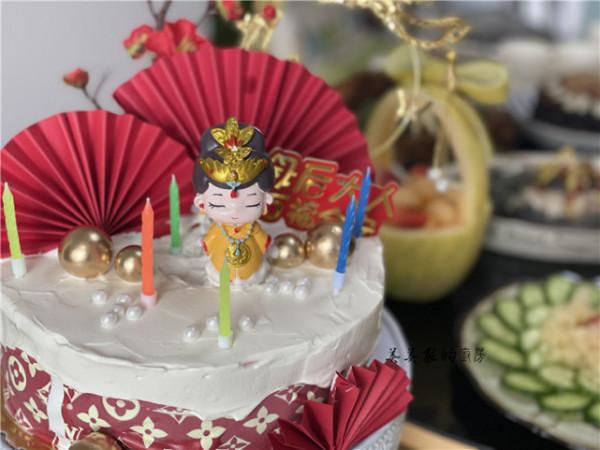 花150塊錢、用12小時給媽媽打造生日宴，客人：最精緻的大餐