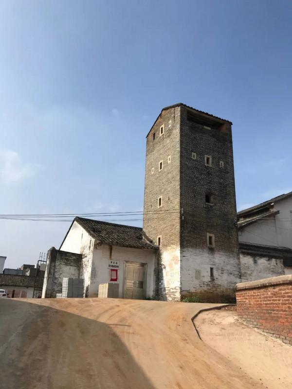 文旅中國0009:廣東省最大古梁家莊園,有炮樓碼頭為何人去樓空? 文旅中國0009:廣東省最大古梁家莊園,有炮樓碼頭為何人去樓空?