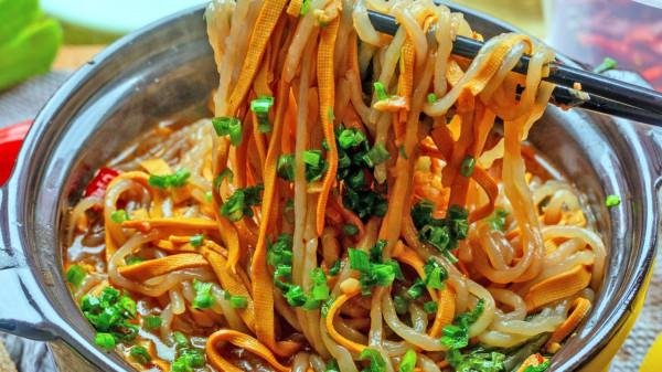 孩子放假，一家人的早中晚餐食譜，葷素搭配營養均衡，頓頓都吃光