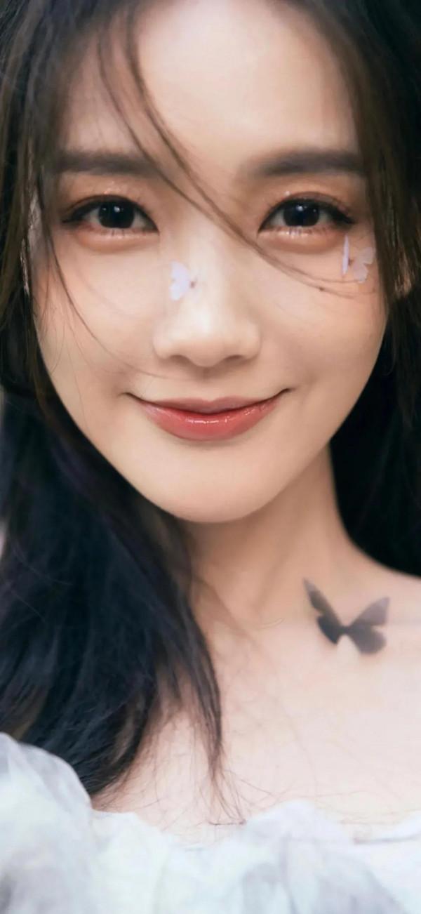 李一桐 全面屏桌布