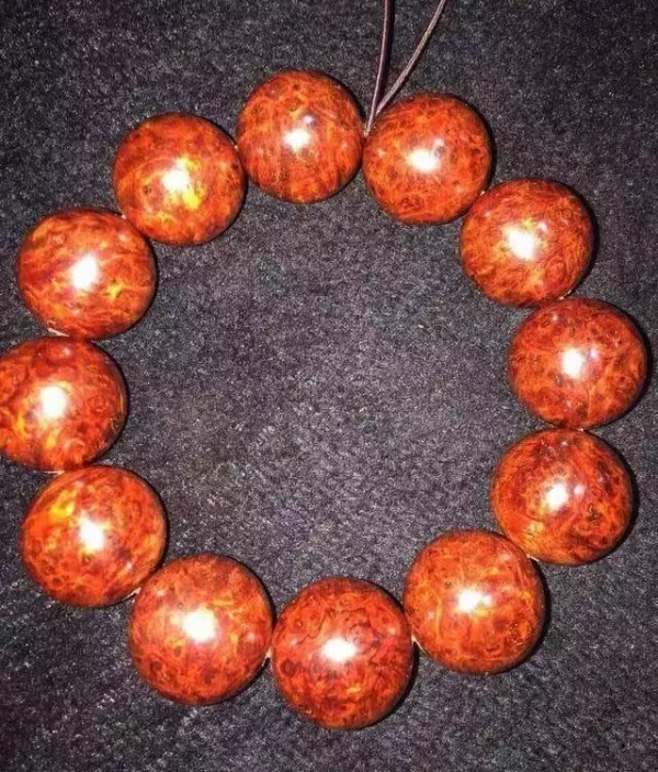 醜出新高度，價格卻貴得離譜