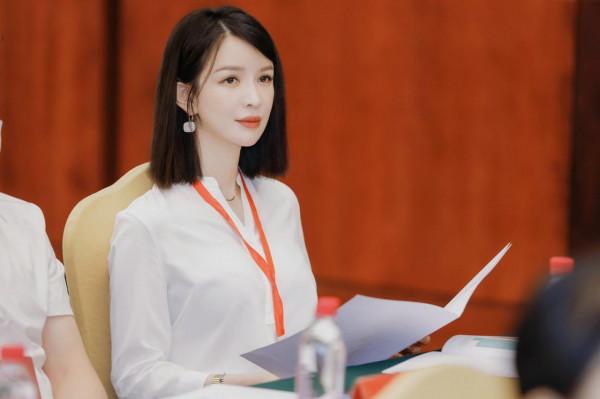 布依族女演員班嘉佳當選貴州省電影家協會副主席