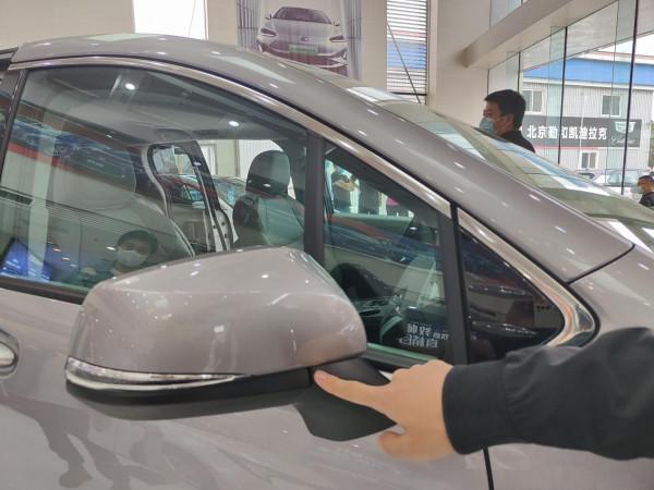 到店實拍豐田賽那，北美銷量神話，在中國難成爆款