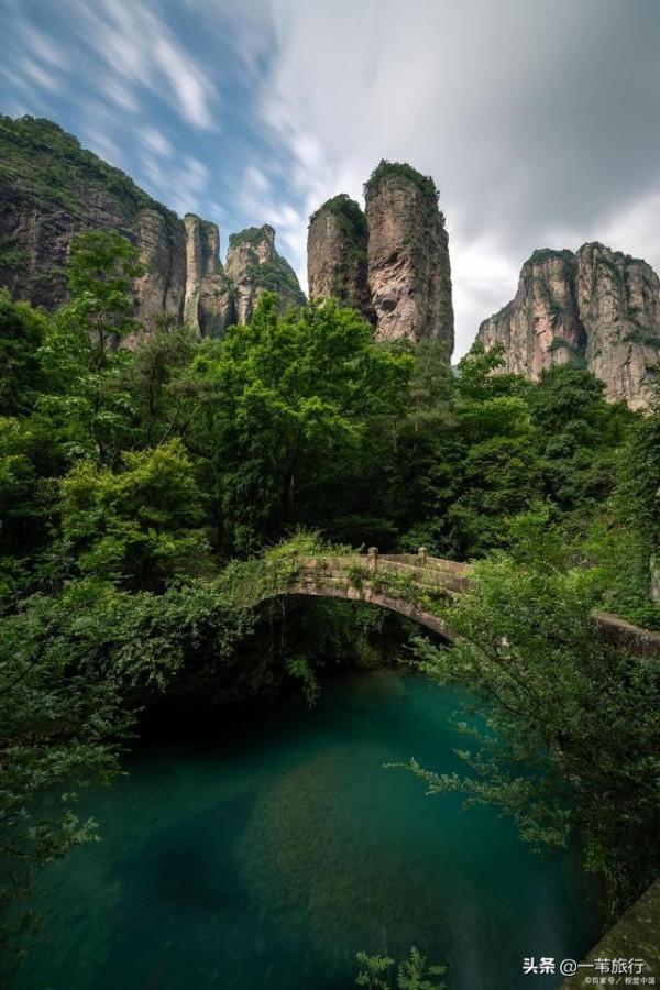 文化名山莫過於三山五嶽，五嶽分居全國，但每個省都有自己的三山