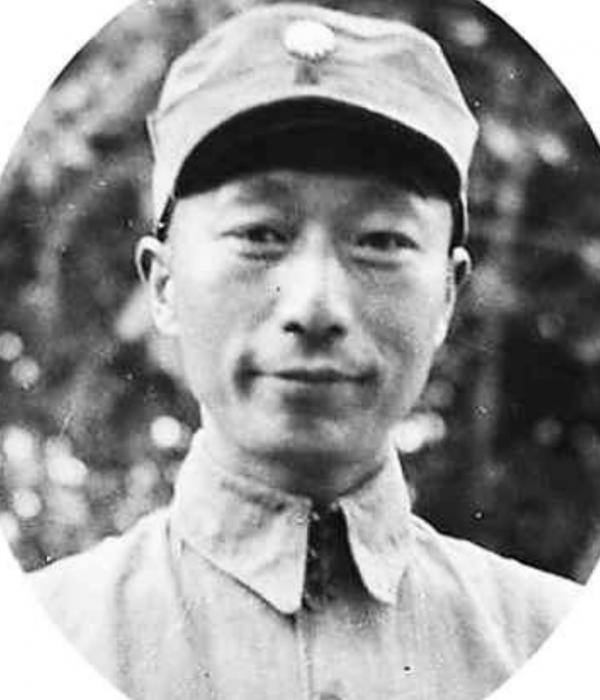 1948年,毛主席住處被國軍戰機精準轟炸,1年後憑1封電報揪出內鬼 1948年,毛主席住處被國軍戰機精準轟炸,1年後憑1封電報揪出內鬼