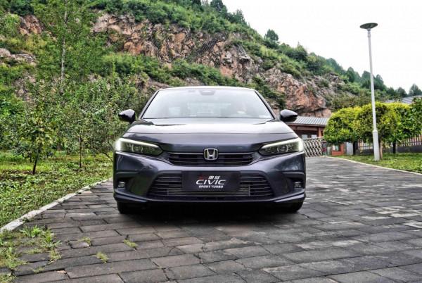 第十一代思域:外表雖保守,但內心依然奔放 第十一代思域:外表雖保守,但內心依然奔放