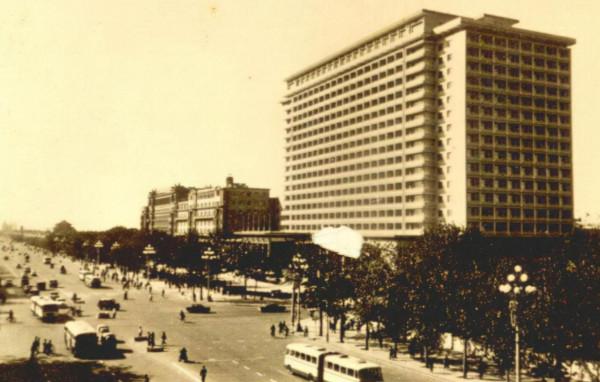 1959年人民大會堂國宴,公安局發現危險,沈勃派50個人爬上天花板 1959年人民大會堂國宴,公安局發現危險,沈勃派50個人爬上天花板