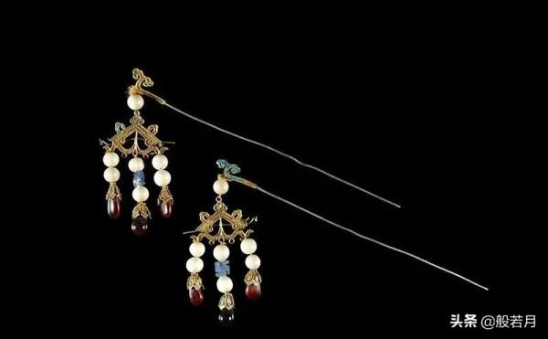 故宮裡的娘娘都戴什麼珠寶？來開開眼界