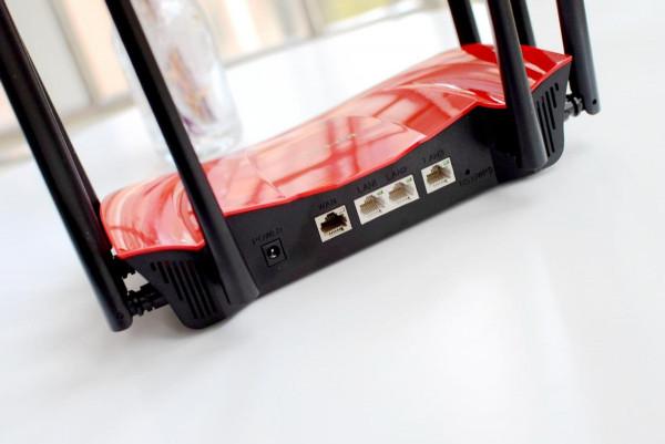 B-LINK必聯AX5400P滿血版遊戲路由:遊戲中“開了網路掛” B-LINK必聯AX5400P滿血版遊戲路由:遊戲中“開了網路掛”