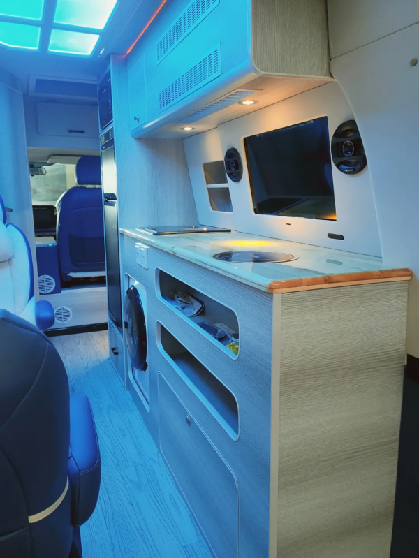 商務風拉滿 帶升降頂!盛合福特全順V362 旅居商務兩兼顧 商務風拉滿 帶升降頂!盛合福特全順V362 旅居商務兩兼顧