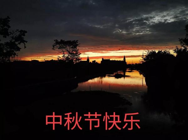 中秋佳節，月圓人不圓！原創歌詞《漂泊》道盡人生苦辣酸甜