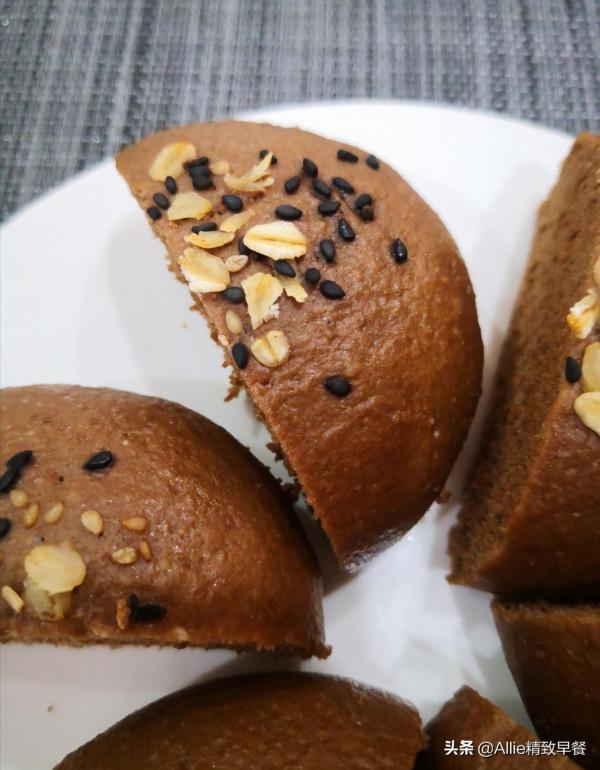 饅頭吃膩了，試試這樣做，鬆軟醇香，再搭配家常菜，真解饞