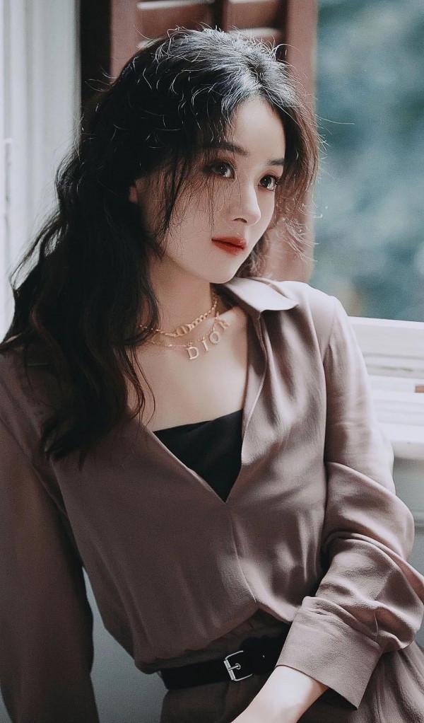 中國娛樂圈美女排行榜|超高畫質桌布大全,迪麗熱巴真的美絕了 中國娛樂圈美女排行榜|超高畫質桌布大全,迪麗熱巴真的美絕了