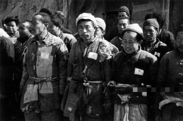 47年蔣介石唯一一次到延安，坐在毛澤東的窯洞連發三問：為什麼？