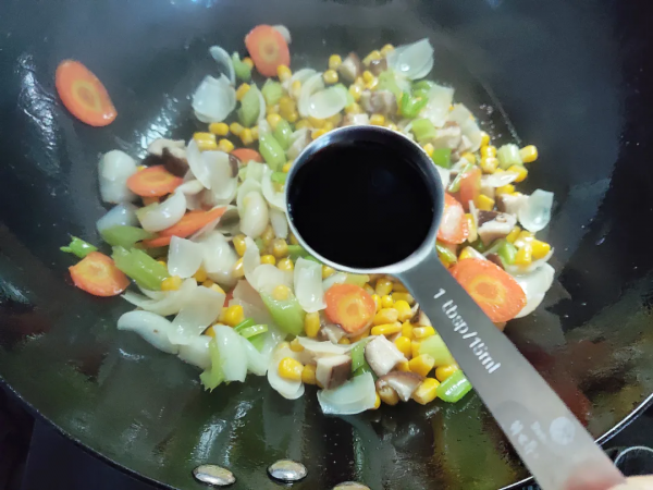 素食菜譜 | 五色雜蔬,營養豐富,味道鮮美,家人超喜歡 素食菜譜 | 五色雜蔬,營養豐富,味道鮮美,家人超喜歡