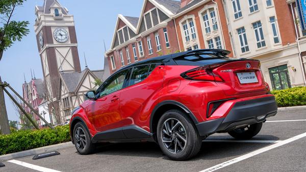 省錢是被動技能，試駕豐田C-HR雙擎