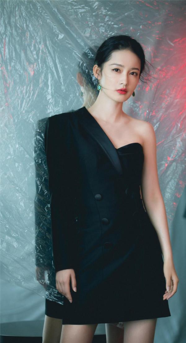 李沁,還是那麼美 李沁,還是那麼美