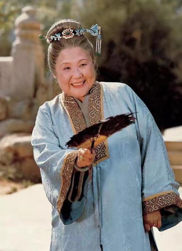 賈母一向世事洞明,為何會如此昏庸,將賈寶玉溺愛成一個紈絝子弟 賈母一向世事洞明,為何會如此昏庸,將賈寶玉溺愛成一個紈絝子弟