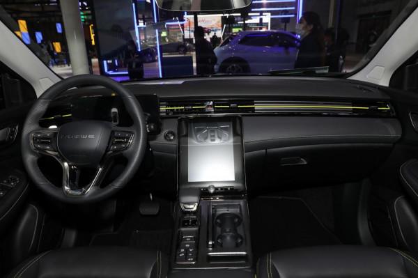 榮威eRX5這臺車到底值不值得購買？