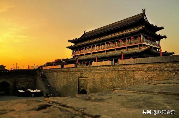 6條自駕路線,在路上看遍絕美風景 6條自駕路線,在路上看遍絕美風景