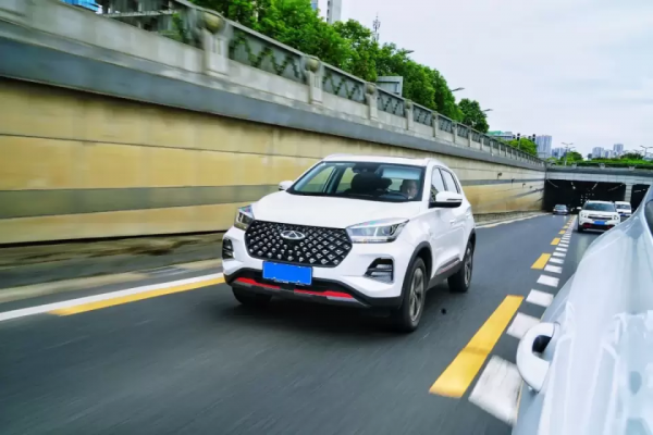 評瑞虎5x超級英雄：10萬元很有料，缺了點細膩