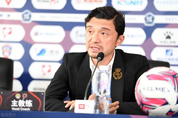 崑山隊教練組有重大人事變動，前魯能名將被炒魷魚，讓球迷意外