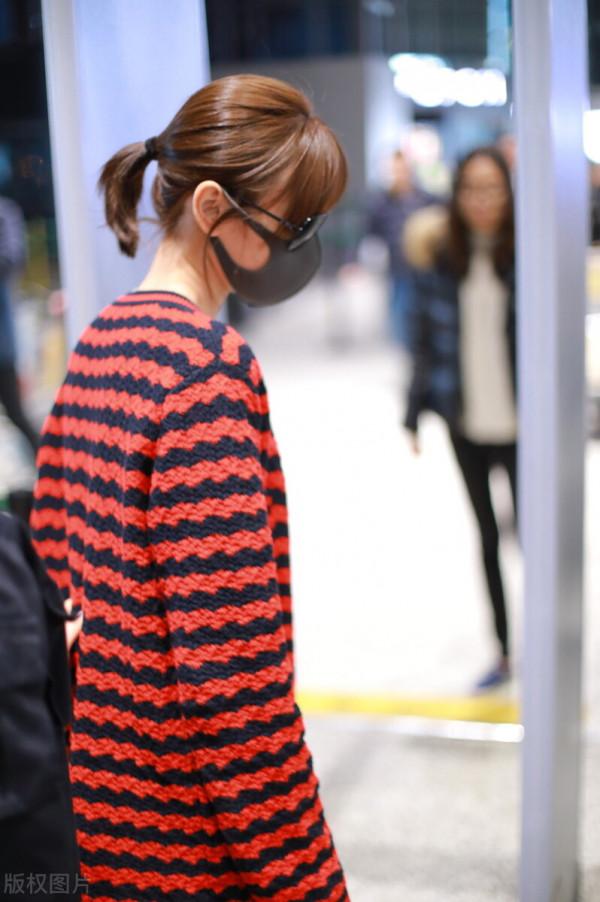 毛曉彤先是傻白甜閨蜜,最後成為懂事人妻,離不開楊玏的陪伴 毛曉彤先是傻白甜閨蜜,最後成為懂事人妻,離不開楊玏的陪伴