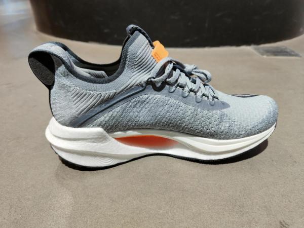 比較專業的業餘跑步者如何選一雙優質的跑鞋? 比較專業的業餘跑步者如何選一雙優質的跑鞋?