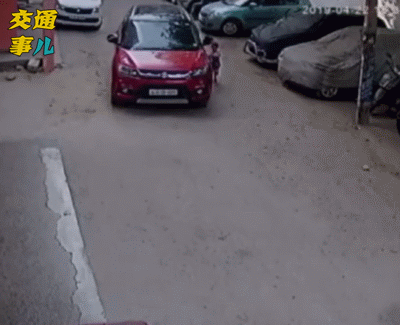 一組動圖警示你：近期兒童交通事故悲劇，父母別再做甩手掌櫃