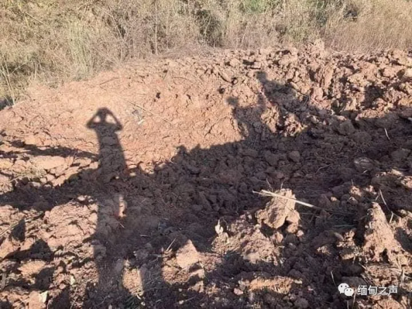 緬甸軍方出動戰機激戰，無視泰軍警告，7枚炮彈越境