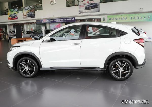 後排空間讓人驚喜，搭1.5T+CVT動力組合！實拍體驗2020款本田繽智