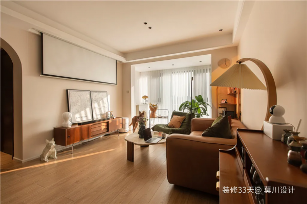 107㎡三室兩廳，一股復古度假的優雅與慵懶