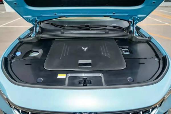 嵐圖FREE:5門5座SUV,空間討喜,續航里程475km,配自動大燈 嵐圖FREE:5門5座SUV,空間討喜,續航里程475km,配自動大燈