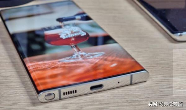 三星Galaxy S22 Ultra詳細規格曝光,配置強悍,這才是機皇的樣子 三星Galaxy S22 Ultra詳細規格曝光,配置強悍,這才是機皇的樣子