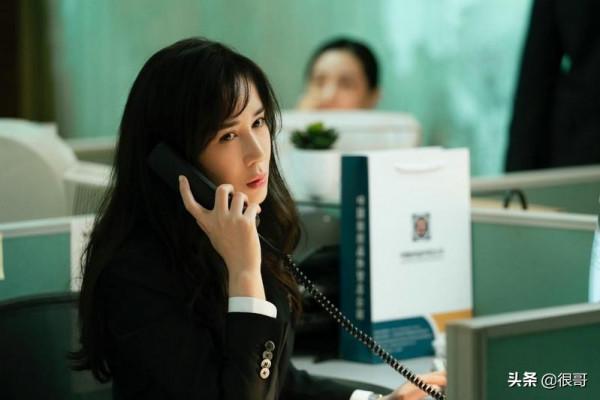 戴笑盈在《星辰大海》中扮演梁冰,做過歌手的她和黃渤是同學嗎? 戴笑盈在《星辰大海》中扮演梁冰,做過歌手的她和黃渤是同學嗎?