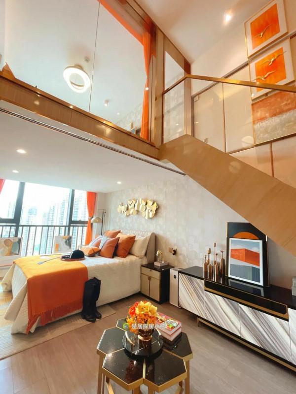 首付20w買的地鐵口LOFT