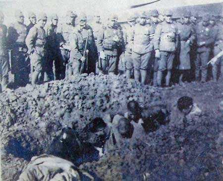 草鞋峽慘案：那一天，槍聲不絕，屍骨遍地