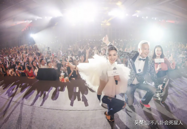 10位童年女神現狀:有人被造謠去世,有人入豪門,張庭惹大麻煩 10位童年女神現狀:有人被造謠去世,有人入豪門,張庭惹大麻煩