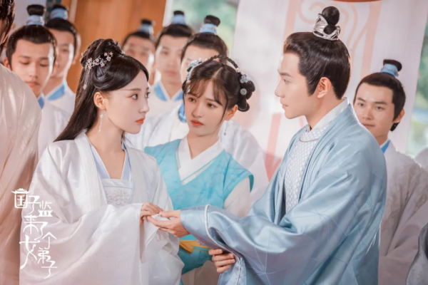 50歲老戲骨都被磨成矽膠少女臉，當代國產劇還能更辣眼嗎