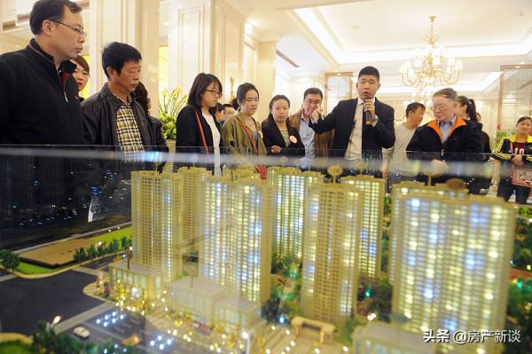 二手房迎來&OpenCurlyDoubleQuote;拋售潮&rdquo;？懂行人說出原因，未來三類房子或無人接手