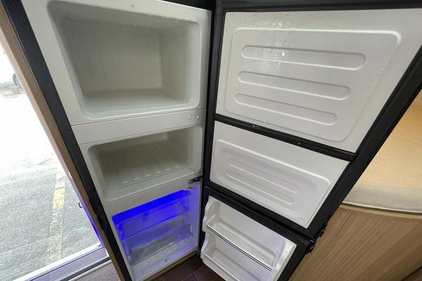 輕卡房車帶拓展，還有乾溼分離衛生間，金龍艾科斯H500單拓展房車