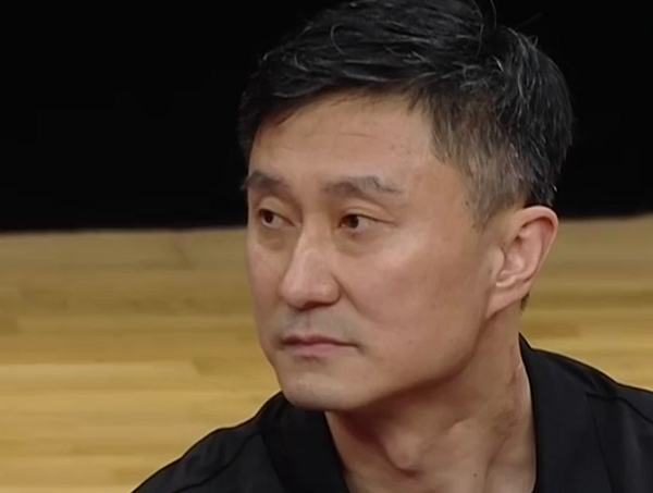 CBA：郭艾倫首秀表現完美，攜手大咖攪動中國籃球，周琦出國