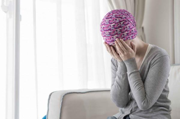 食道癌晚期太痛苦，如何做才能預防它？醫生：日常做好這4點即可