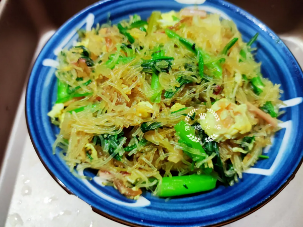 炒粉時，最忌只泡水，掌握這3點，鮮香入味不幹不坨，真好吃