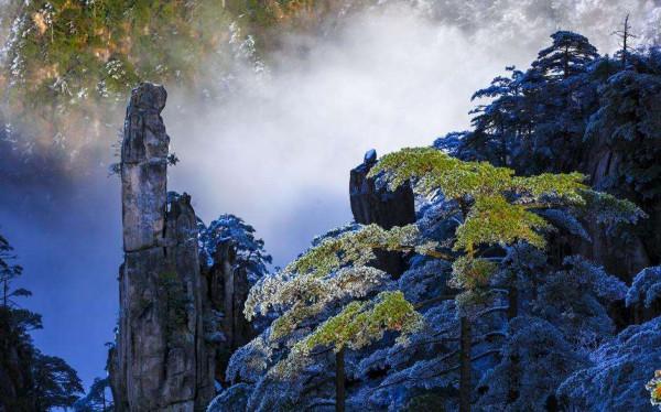 民間故事：書生去書店買書，書上沒有一個字，書生拔腿就跑