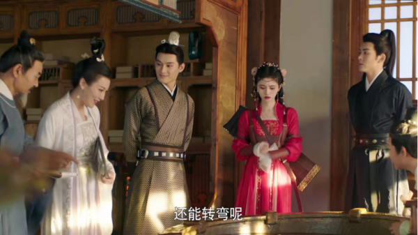 2集換了6套衣服,妝容造型萬年不變,鞠婧禕上演“假古裝秀”? 2集換了6套衣服,妝容造型萬年不變,鞠婧禕上演“假古裝秀”?