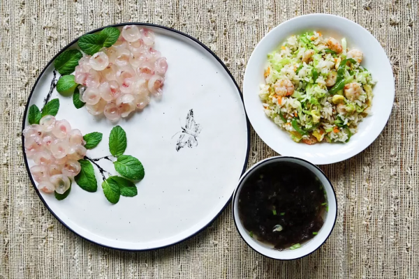 把早餐做成一幅畫：好吃到爆的黃金蝦仁炒飯