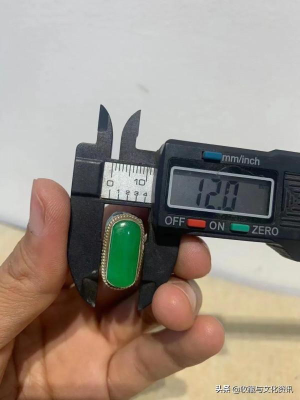 清代銀燒藍翡翠戒指鑑賞