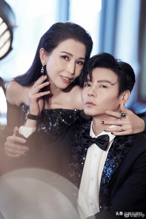 蔡少芬曬與張晉合照 穿同色系情侶裝超甜